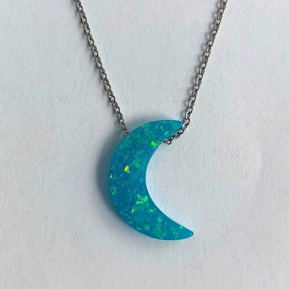 Opal moon necklace Light blue - Picture 4 of 5